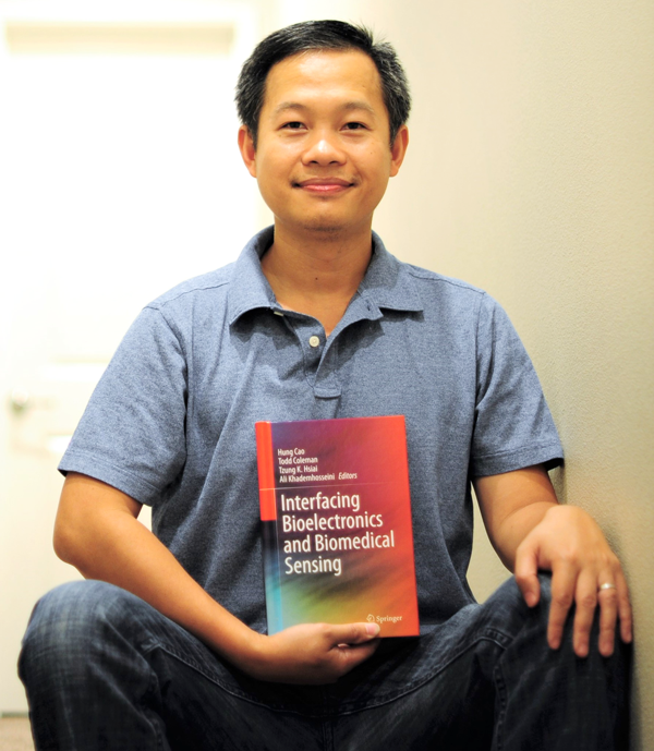 Hung Cao co-edits book about technologies that link engineering with biological research and medicine.