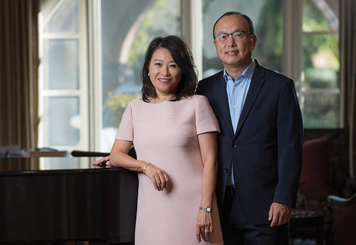 Carol Choi ’85 and Eugene Choi ’86, MBA ’01 – recipients of UCI’s 2020 Extraordinarius award – “have generously given their time, talent and resources to invest in the next generation,” says Vice Chancellor Brian T. Hervey. Steve Zylius / UCI