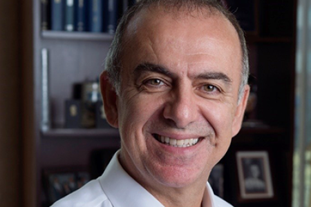 UCI Distinguished Professor Kyriacos A. Athanasiou will receive the 2023 Lifetime Achievement Award from the Tissue Engineering and Regenerative Medicine International Society.