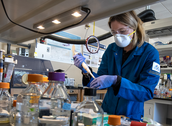 Julia Zakashansky is recognized with an ARCS scholar award, which will support her research involving an at-home coronavirus saliva test. Steve Zylius / UCI